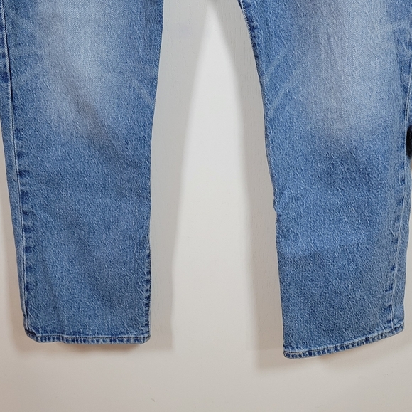 Levi's Premium Denim Button Fly Wedgie Straight Fit Jeans Size 30 - Picture 2 of 10
